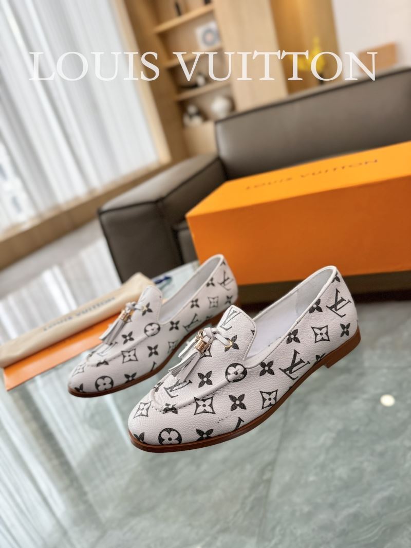 Louis Vuitton Low Shoes